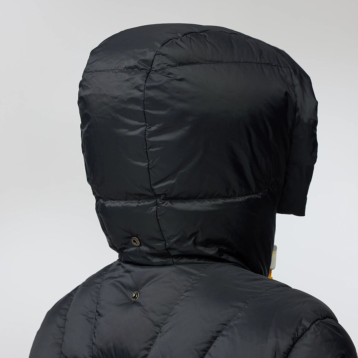 Женская куртка Fjallraven Expedition Down Cropped Jacket, цвет: Чёрный — фото 9