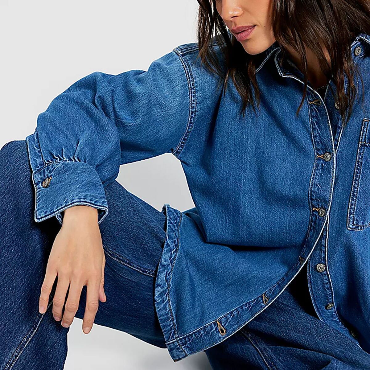 Женская рубашка Free People Ashley Denim Shirt, цвет: Средняя варка — фото 2