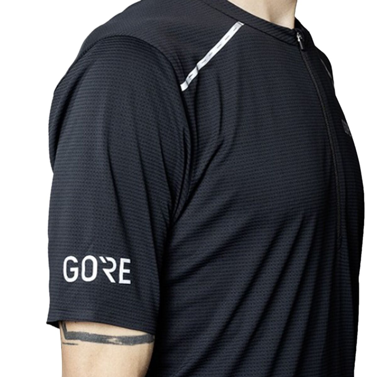gore contest zip shirt