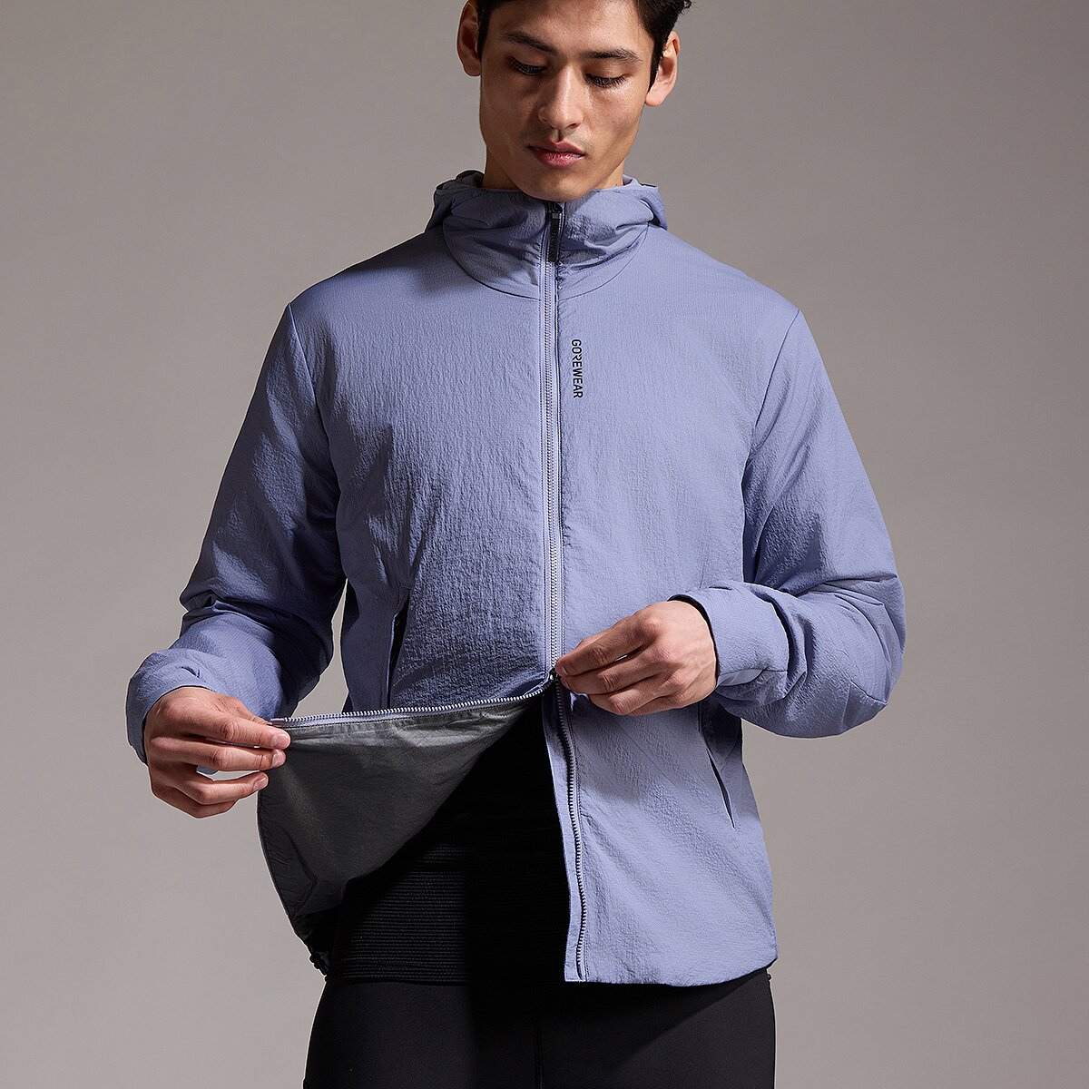 Мужская куртка GOREWEAR Concurve Windstopper Insulated Hooded, цвет: Серый — фото 4