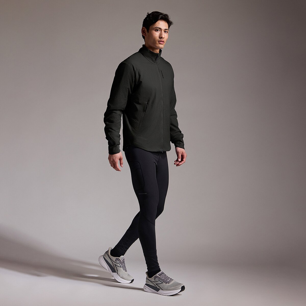 Мужская куртка GOREWEAR Concurve Windstopper Insulated, цвет: Чёрный — фото 8