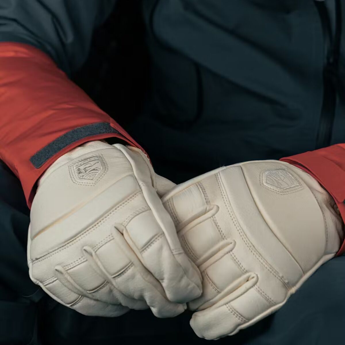 Перчатки Hestra Fall Line Glove, цвет: Миндальный белый — фото 7