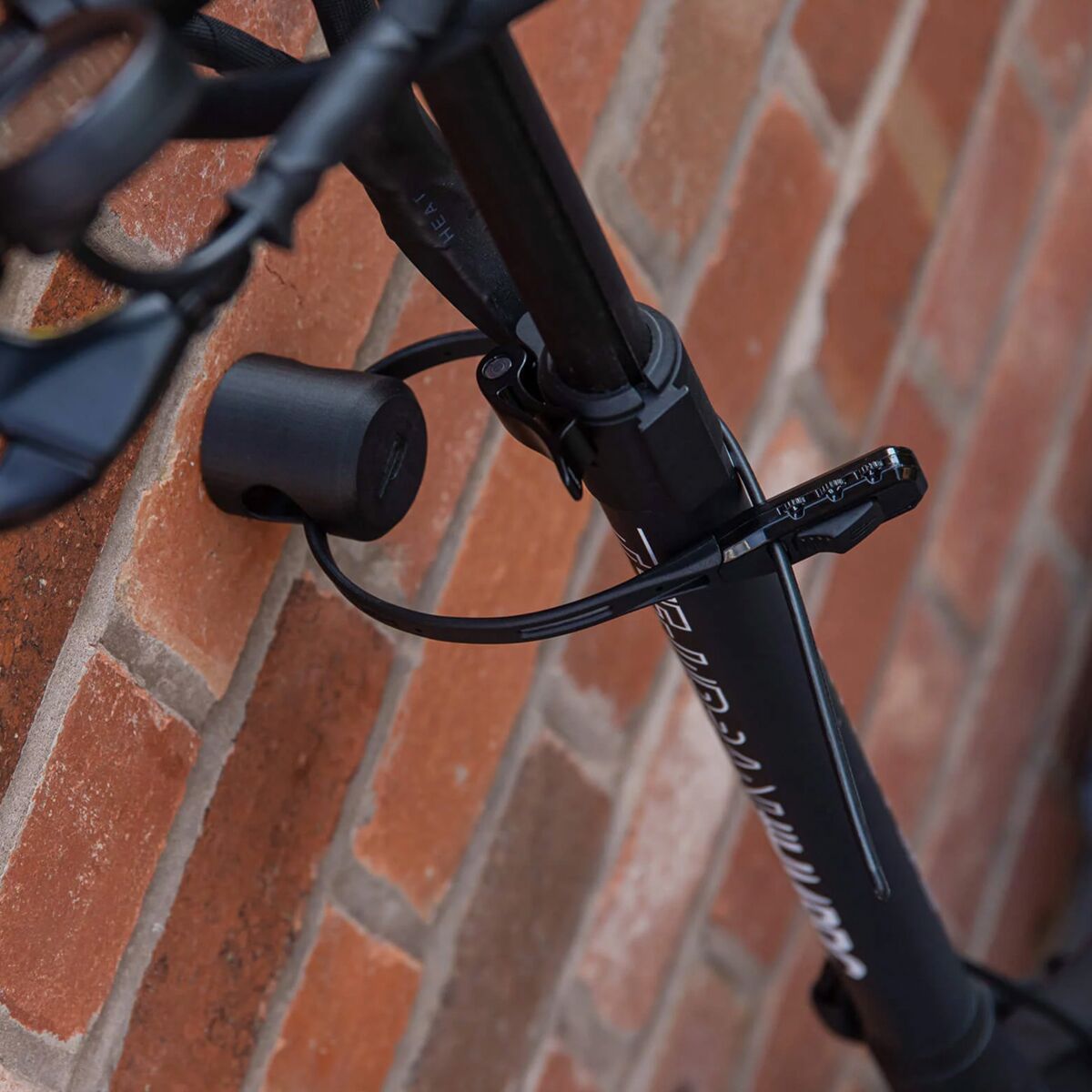 Hiplok ANKR Mini Wall + Ground Anchor