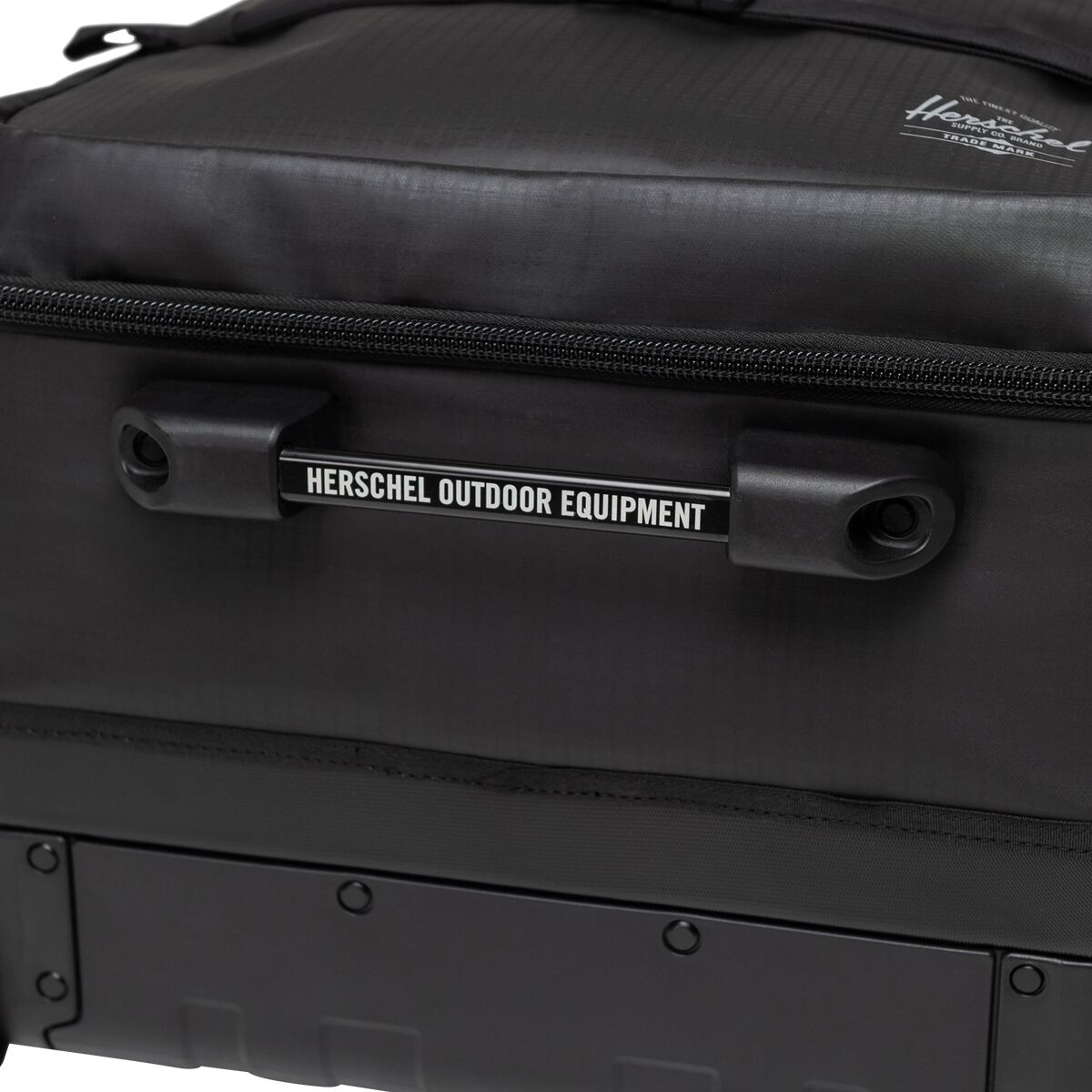 Herschel Supply All Season 96L Hybrid Roller Bag
