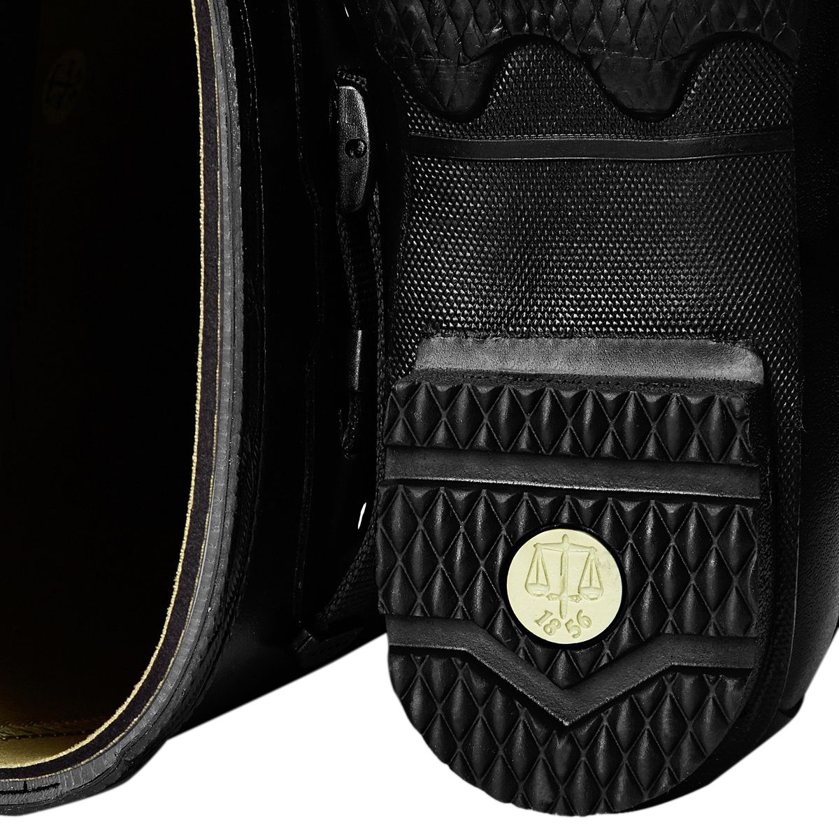 norris wide leg boot