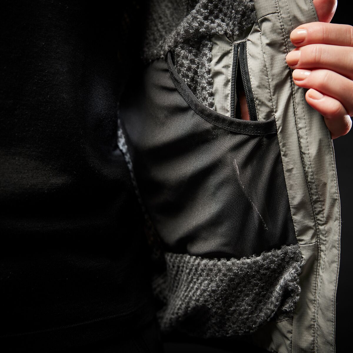 Женская куртка Helly Hansen Odin BC LT Insulator Hooded, цвет: Terrazzo — фото 4