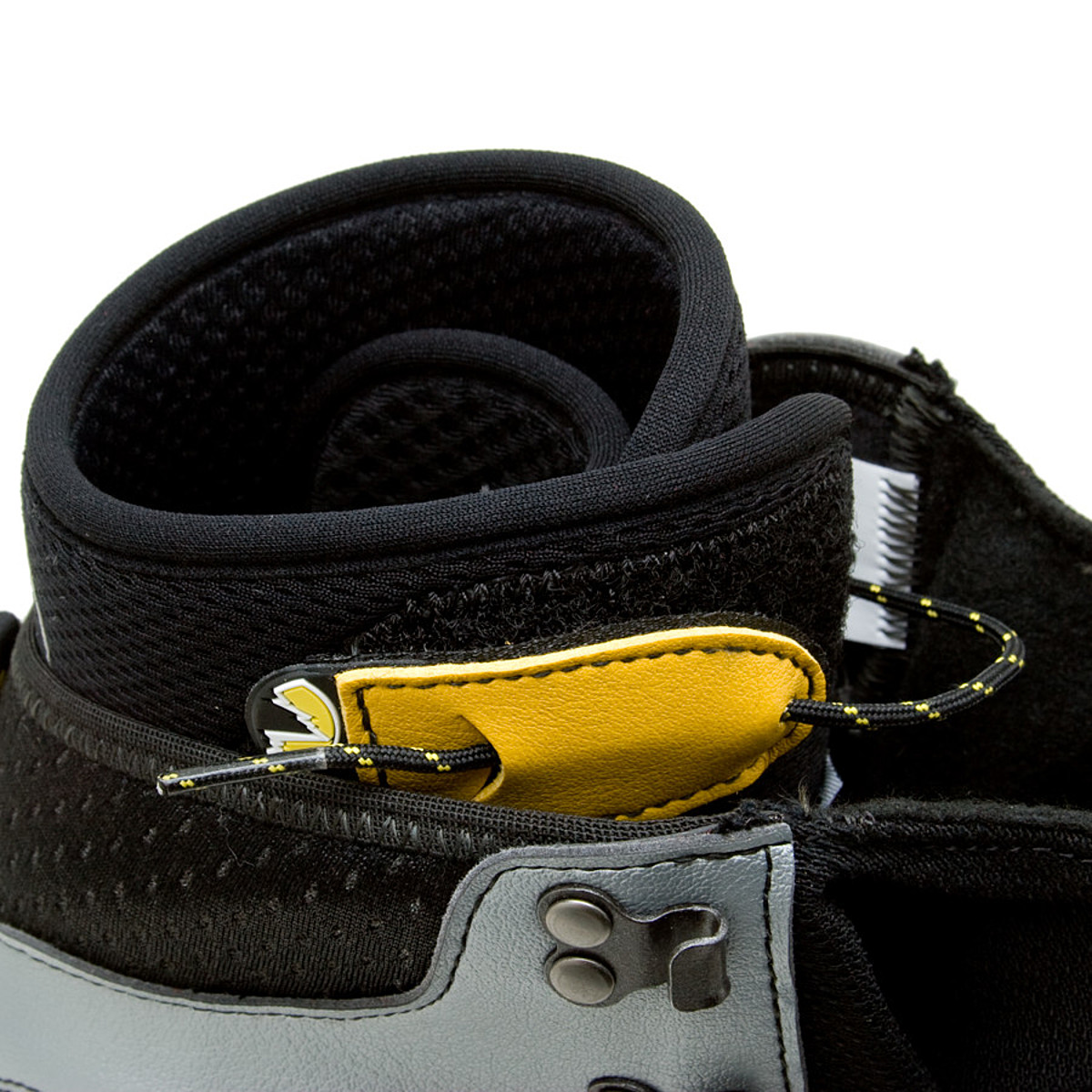 La Sportiva Baruntse Mountaineering Boot Footwear