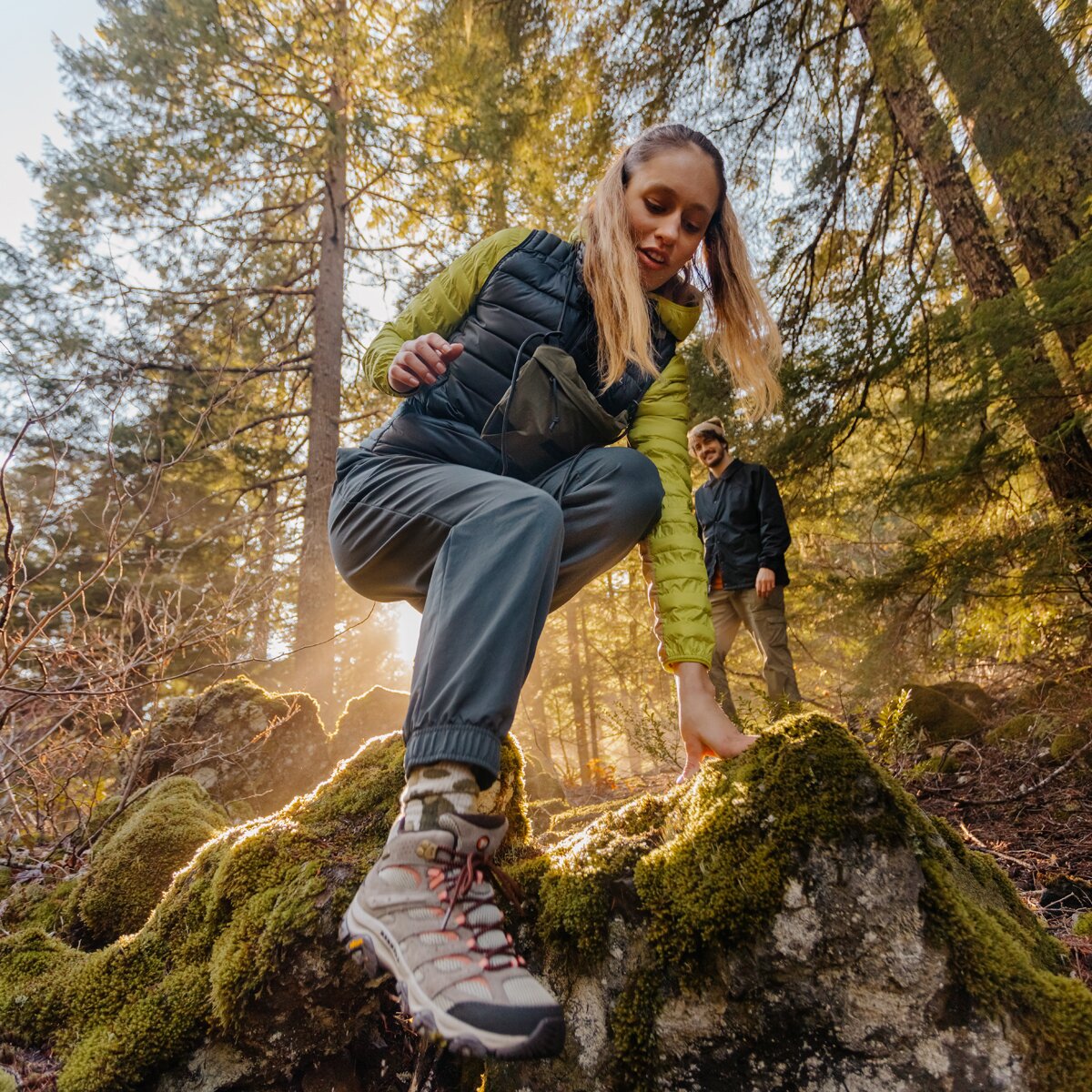 Женские ботинки Merrell Moab 3 Mid Waterproof Hiking Boot - Wide, цвет: Bungee Cord — фото 10