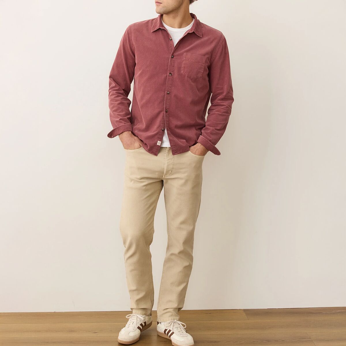 Мужская рубашка Marine Layer Lightweight Corduroy, цвет: Каштаново-рыжий — фото 3