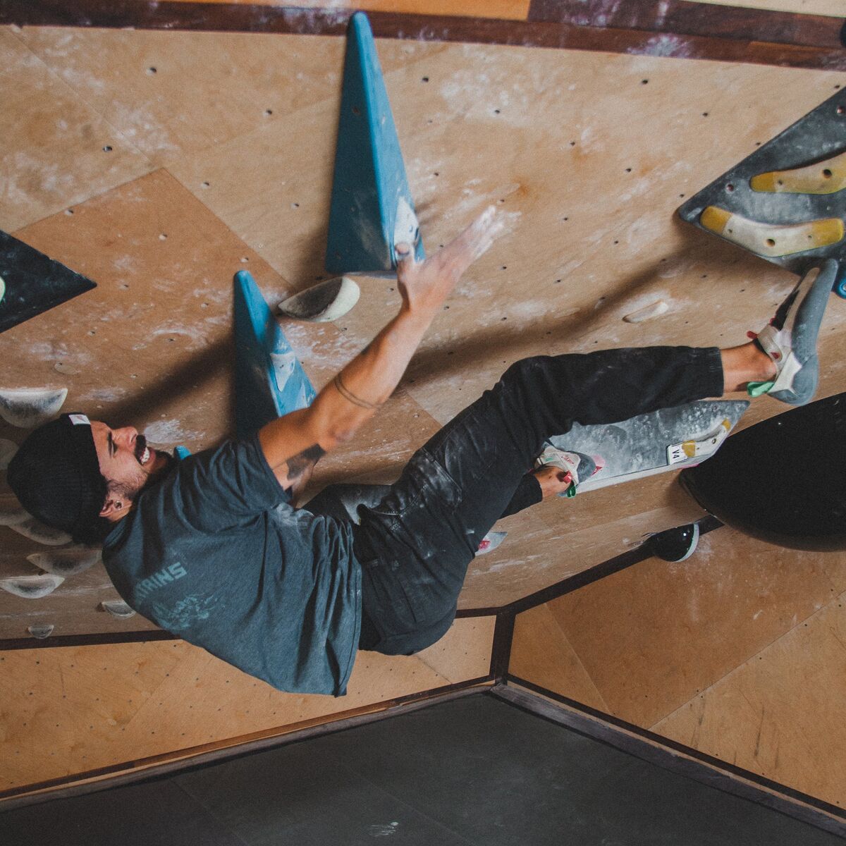 mad rock drone low volume