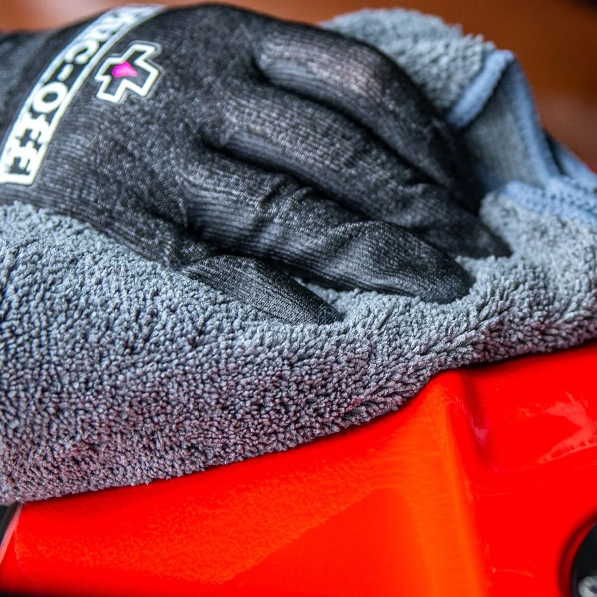 Muc-Off Premium Microfiber Polishing Cloth
