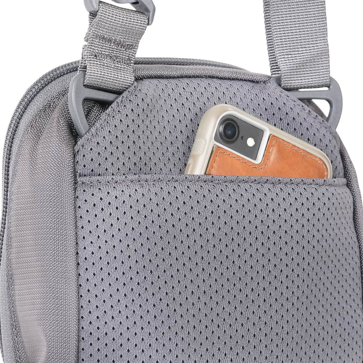 Mystery Ranch District 2 Bag