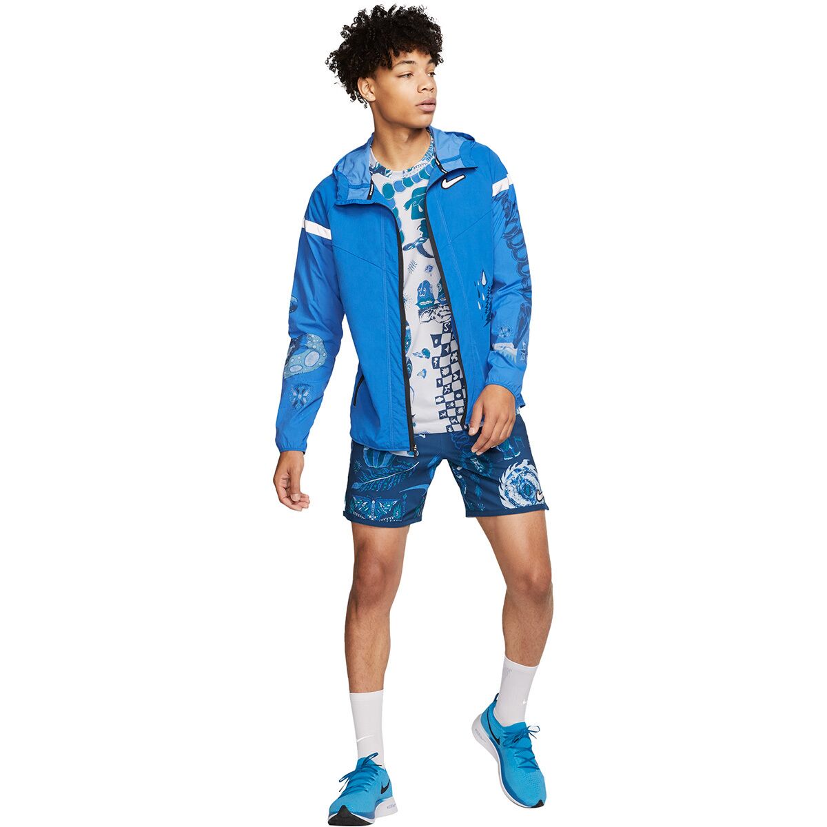 nike running wild run jacket in white