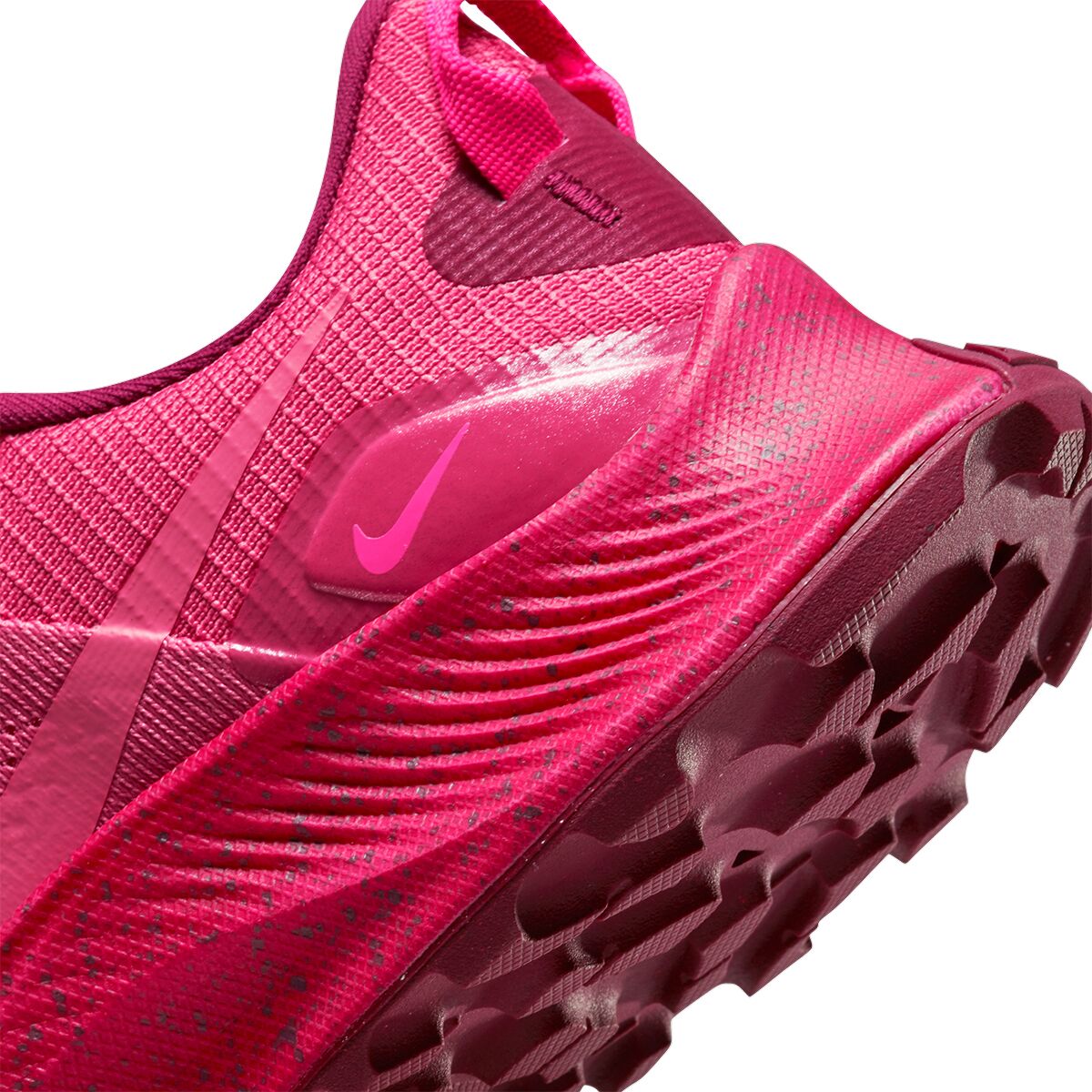 womens nike pegasus trail 3