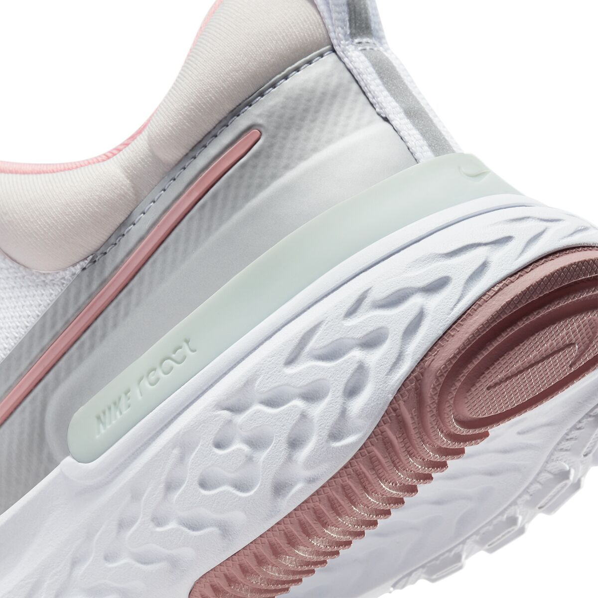womens nike react miler 2