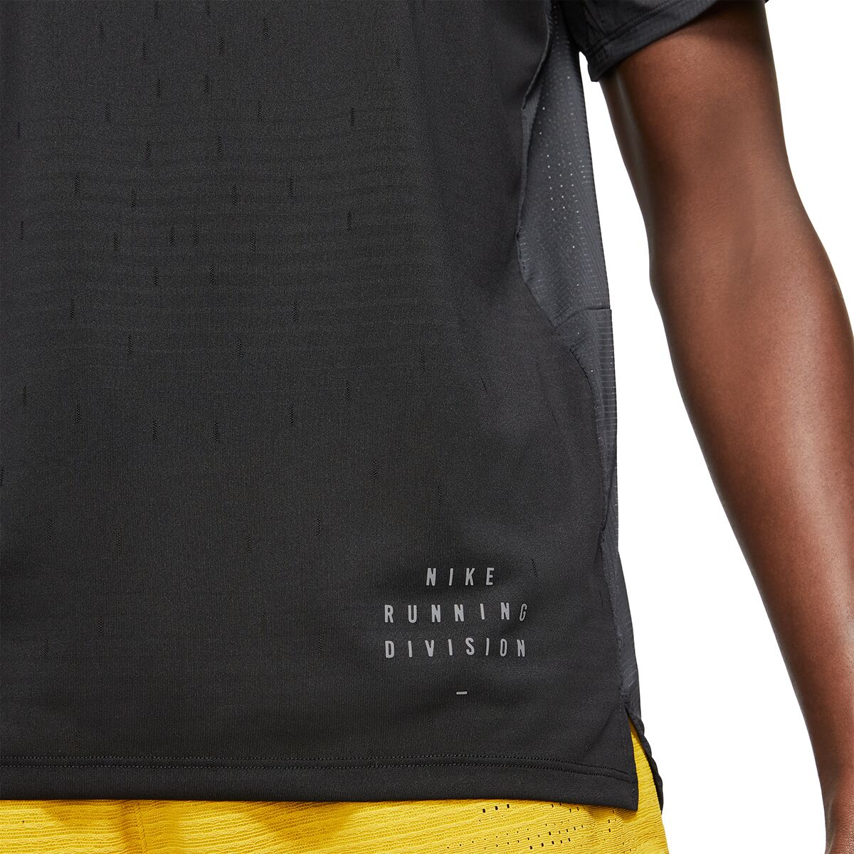 nike rise 365 shirt
