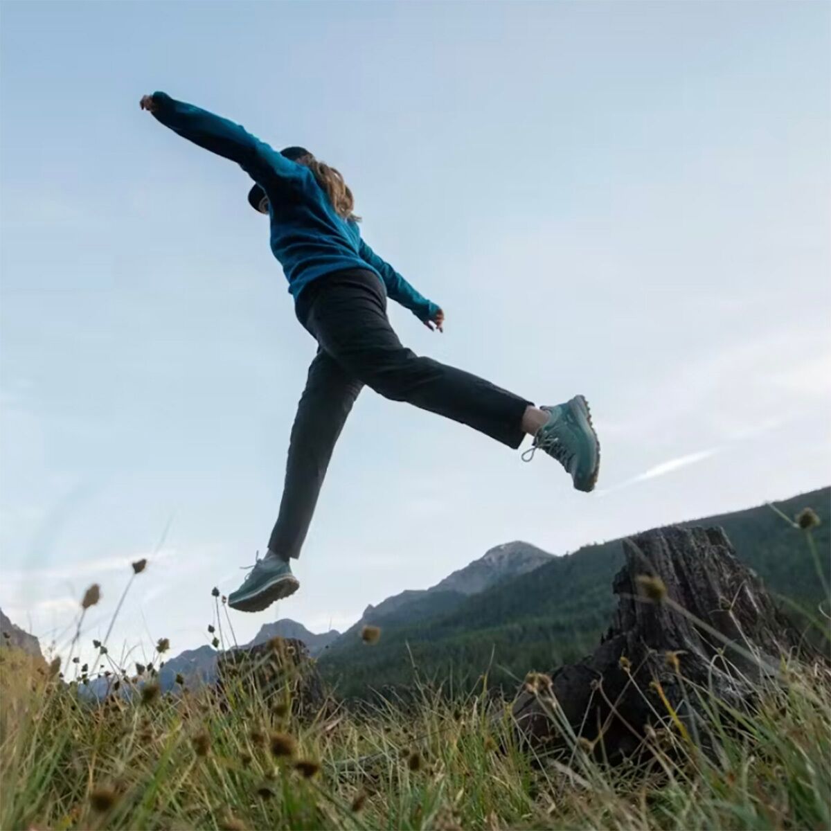 Женские кроссовки Oboz Hyalite Low B-DRY Hiking, цвет: Glacier — фото 9