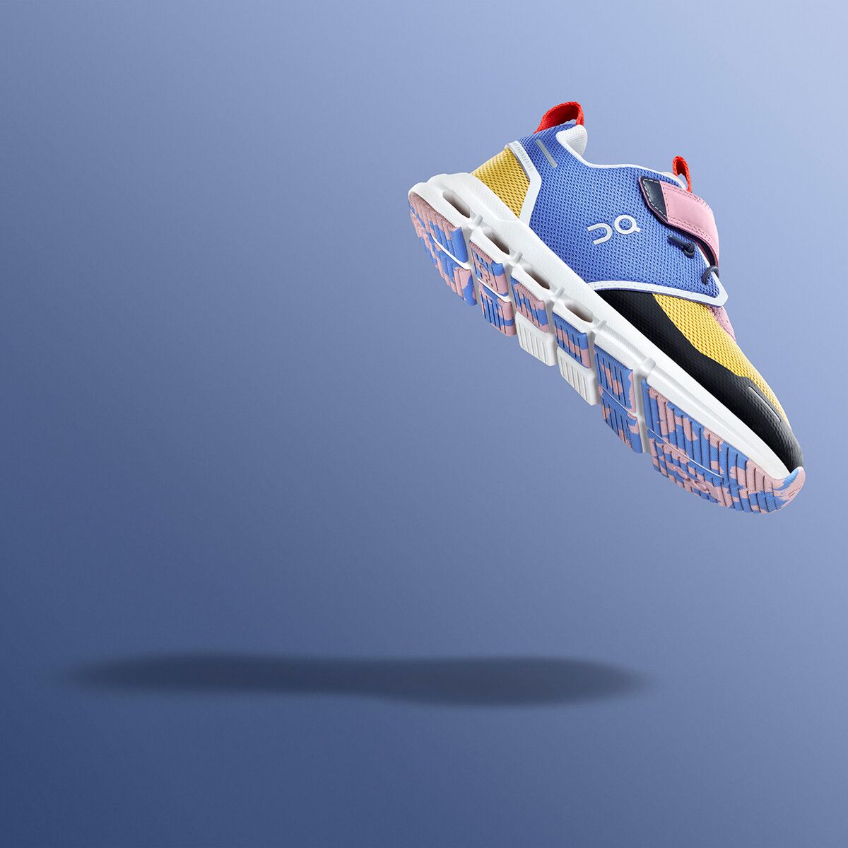 On Running Cloud Play Shoe - Little Kids´