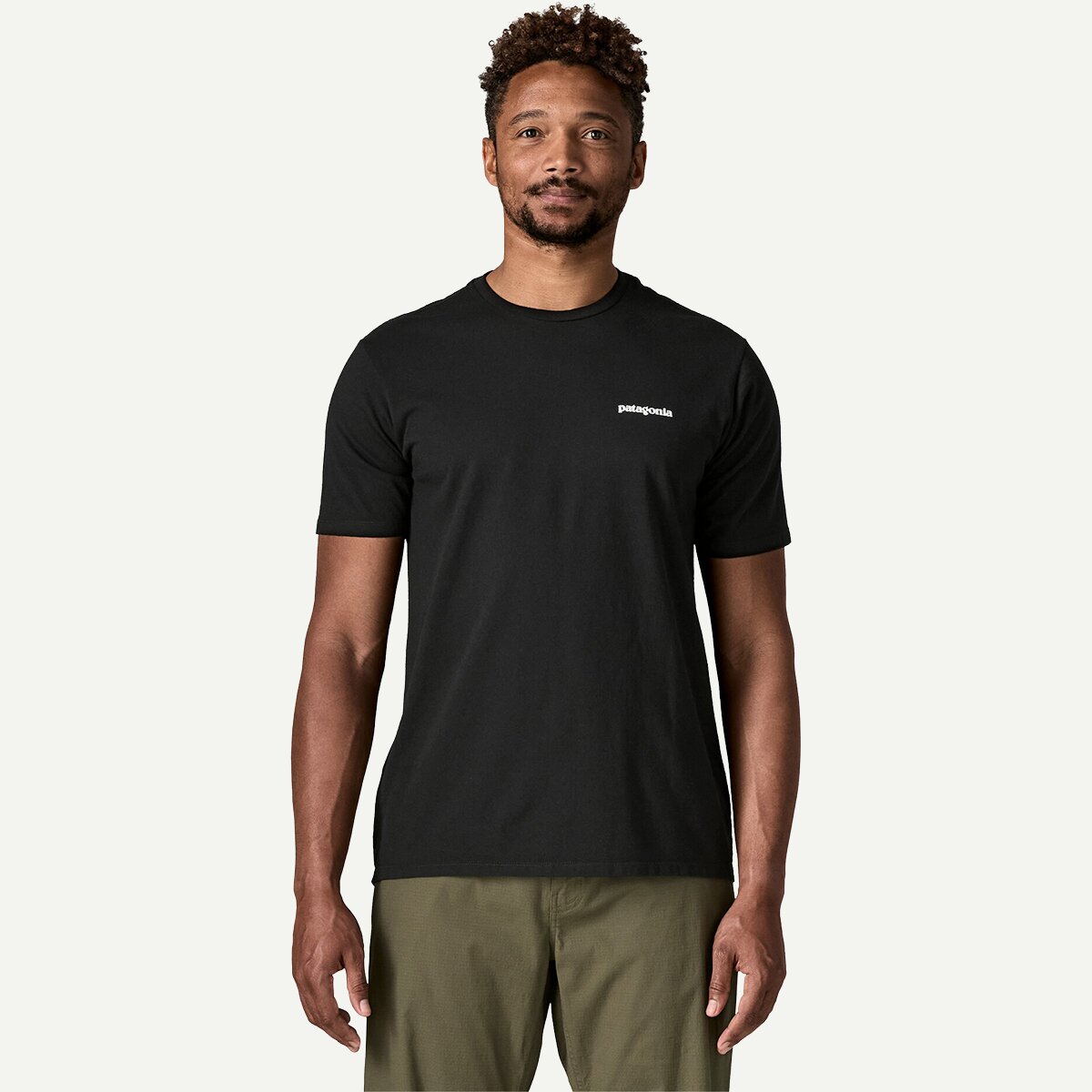 Мужская футболка Patagonia P-6 Logo Short-Sleeve Responsibili-T-Shirt, цвет: Чёрный — фото 5