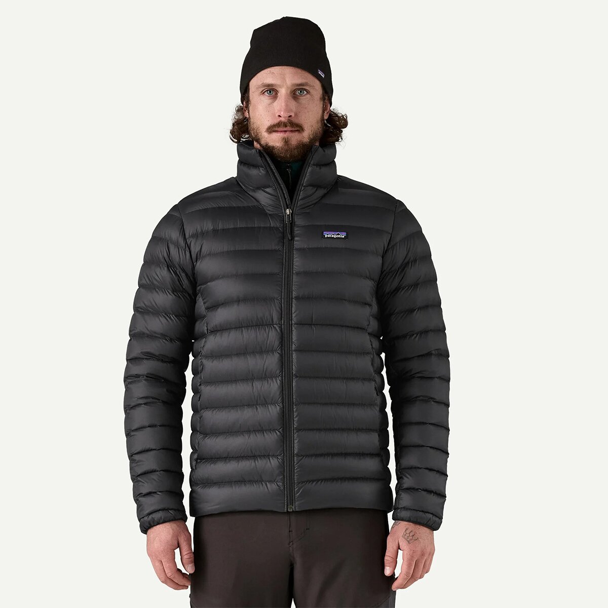 Мужская куртка Patagonia Down Sweater Jacket, цвет: Чёрный — фото 4
