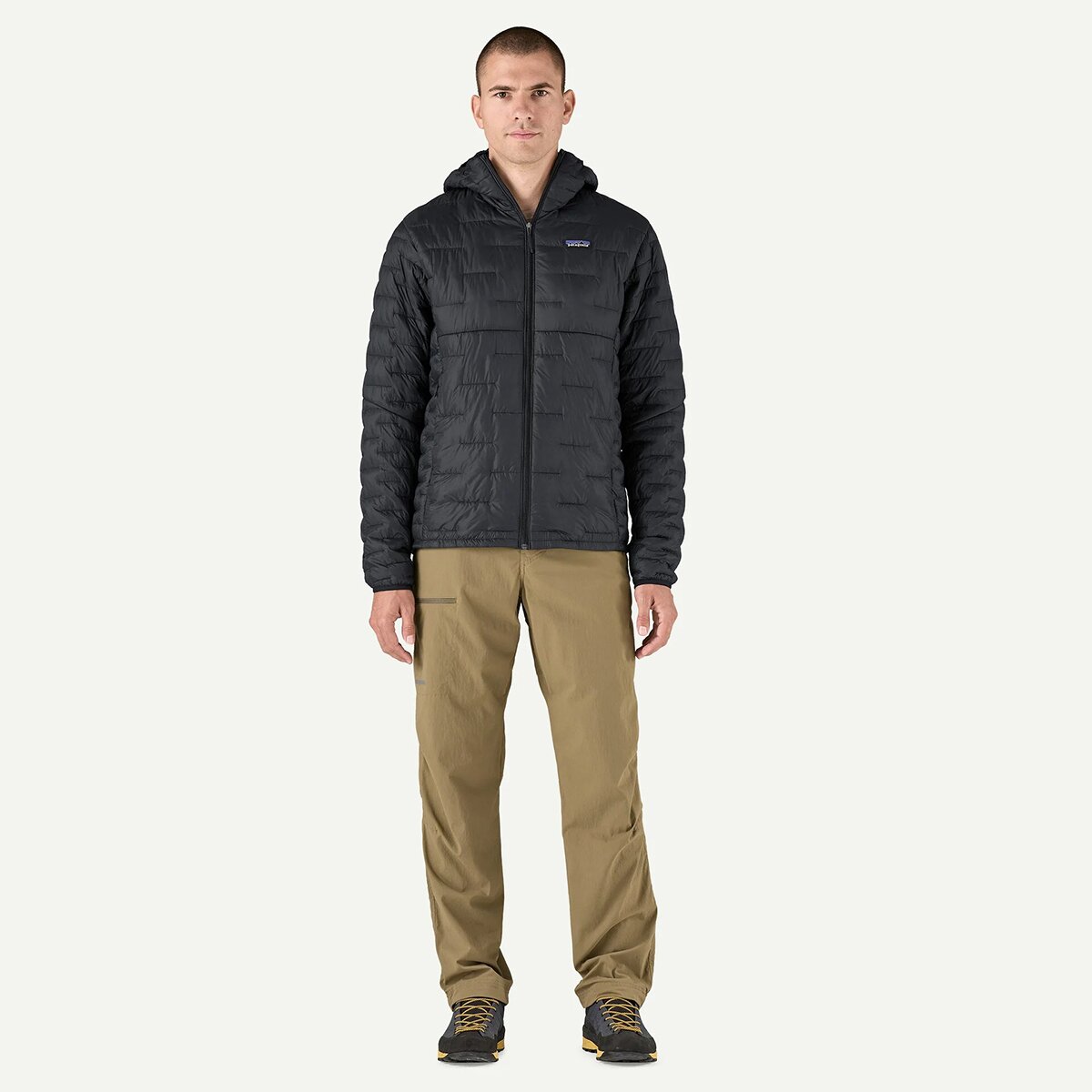Мужская куртка Patagonia Micro Puff Hooded Insulated, цвет: Чёрный — фото 2