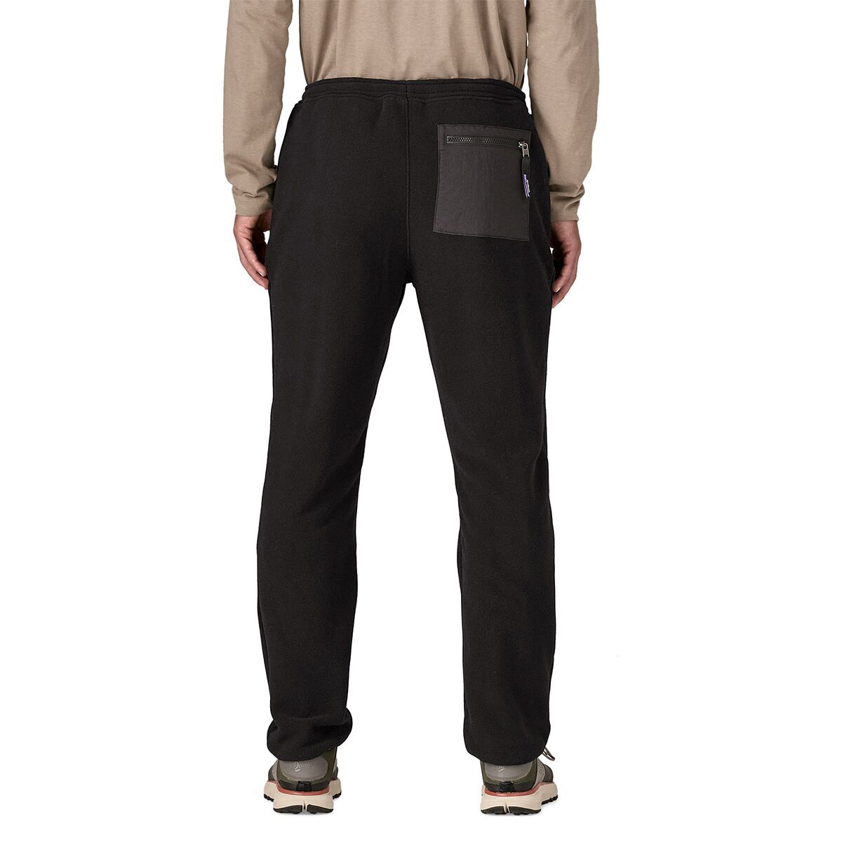 Мужские брюки Patagonia Synchilla Fleece Pant, цвет: Чёрный однотонный — фото 2