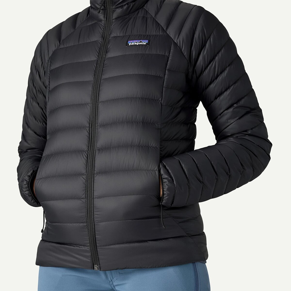 Женская куртка Patagonia Down Sweater Jacket, цвет: Чёрный — фото 4