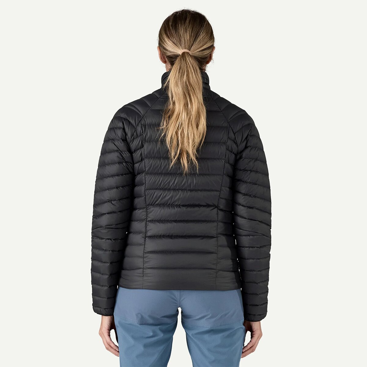 Женская куртка Patagonia Down Sweater Jacket, цвет: Чёрный — фото 7
