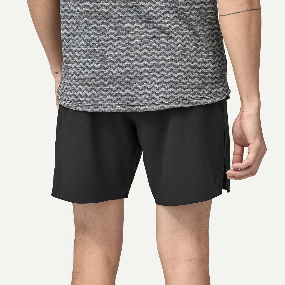 Мужские шорты Patagonia Strider Pro 7in Short, цвет: Чёрный — фото 5