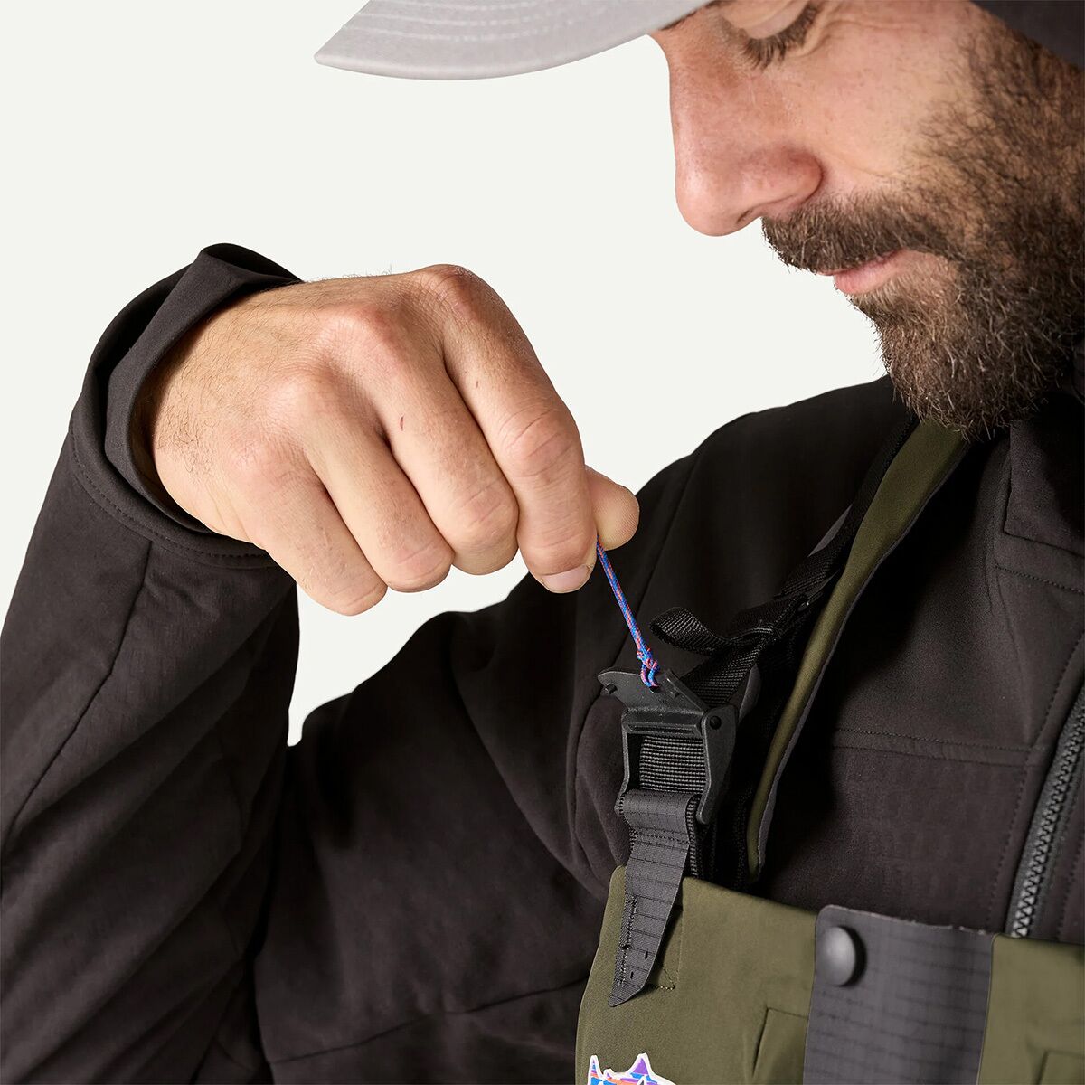 Мужские комбинезоны Patagonia Swiftcurrent Expedition Zip-Front Waders, цвет: Зелёный — фото 12
