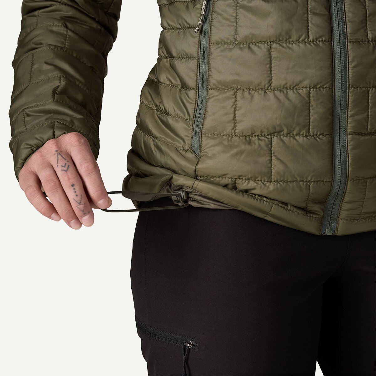 Женская куртка Patagonia Nano Puff Insulated, цвет: Зелёный, вариант 1 — фото 3