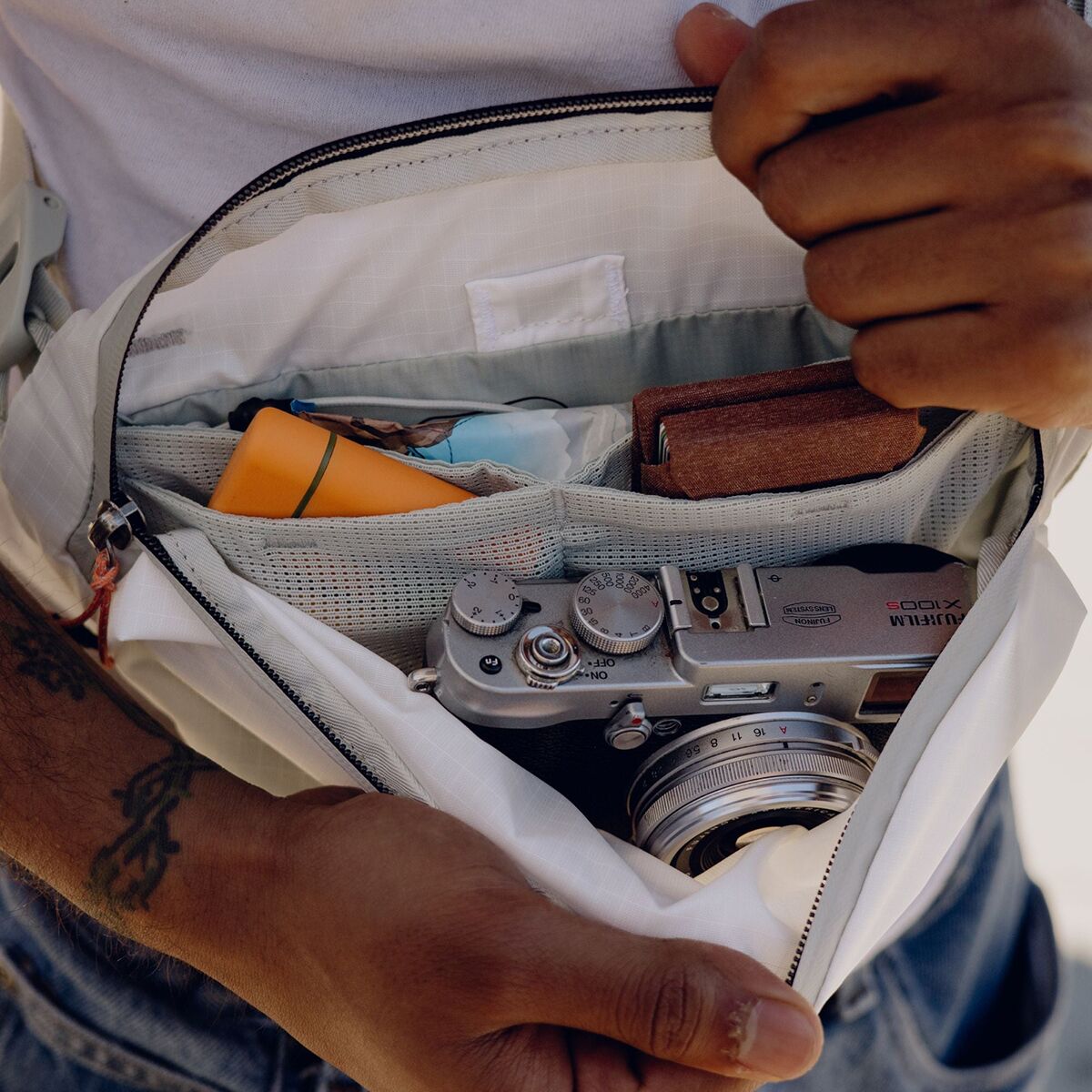 Peak Design Outdoor 2L Sling Bag