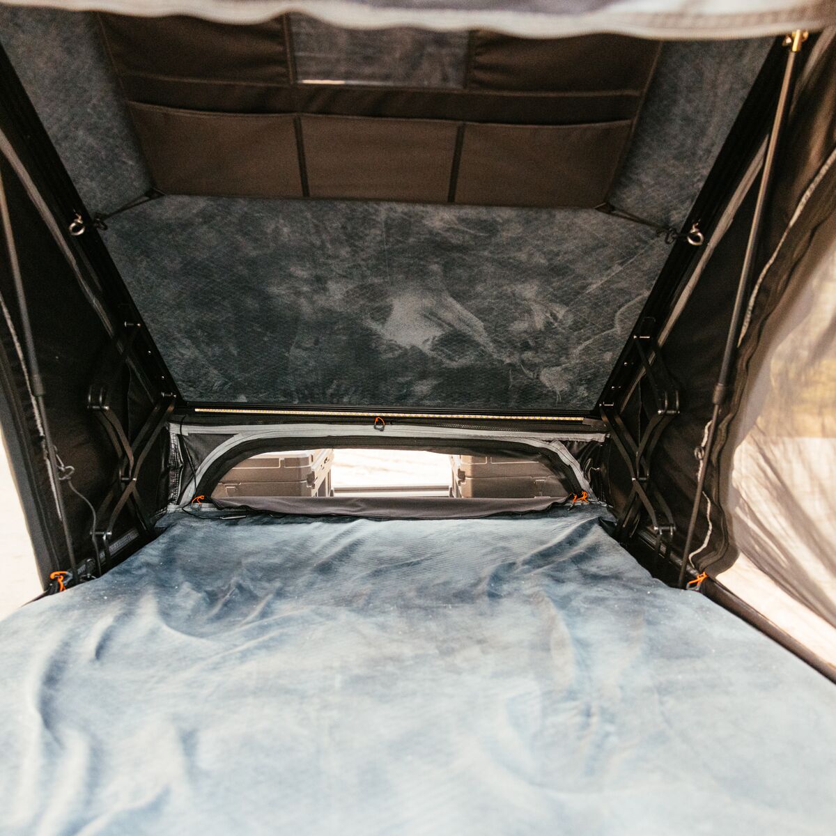 ROAM Adventure Co Desperado Hardshell Roof Top Tent -...