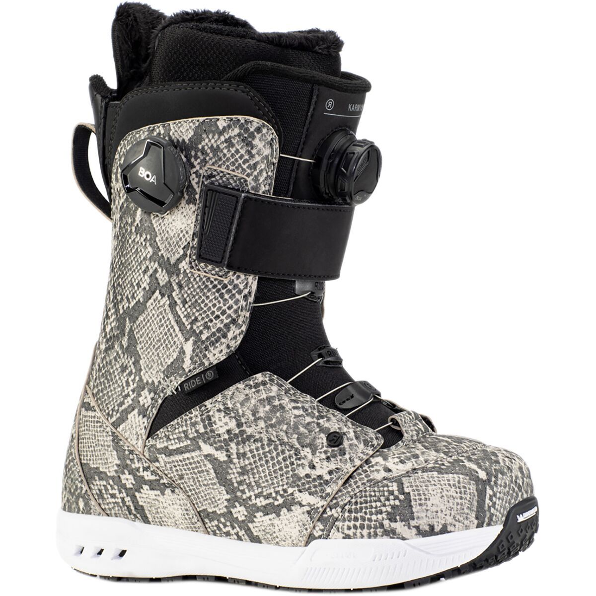 intuition snowboard boots
