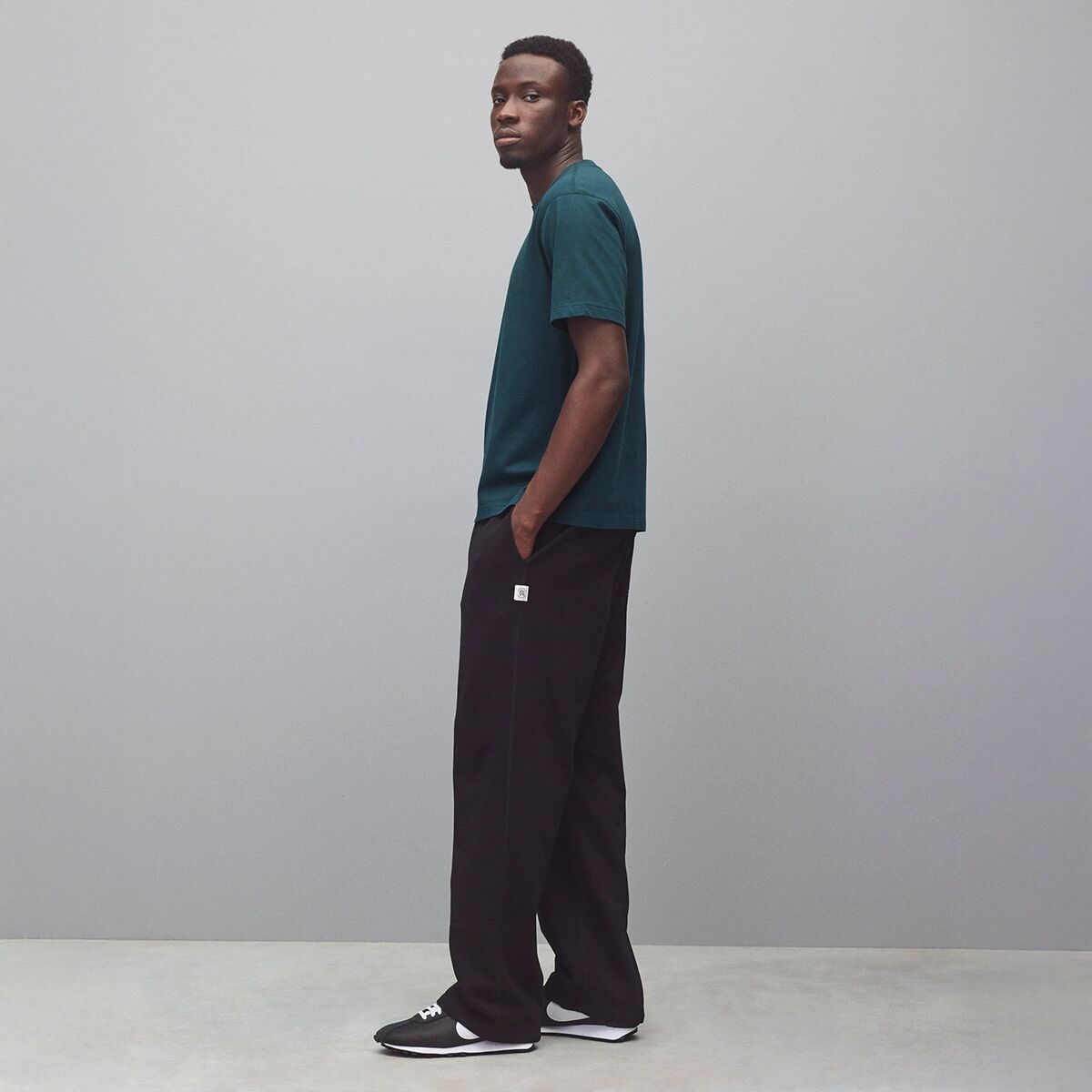 Мужские брюки Reigning Champ Relaxed Midweight Terry Sweatpant, цвет: Чёрный — фото 4