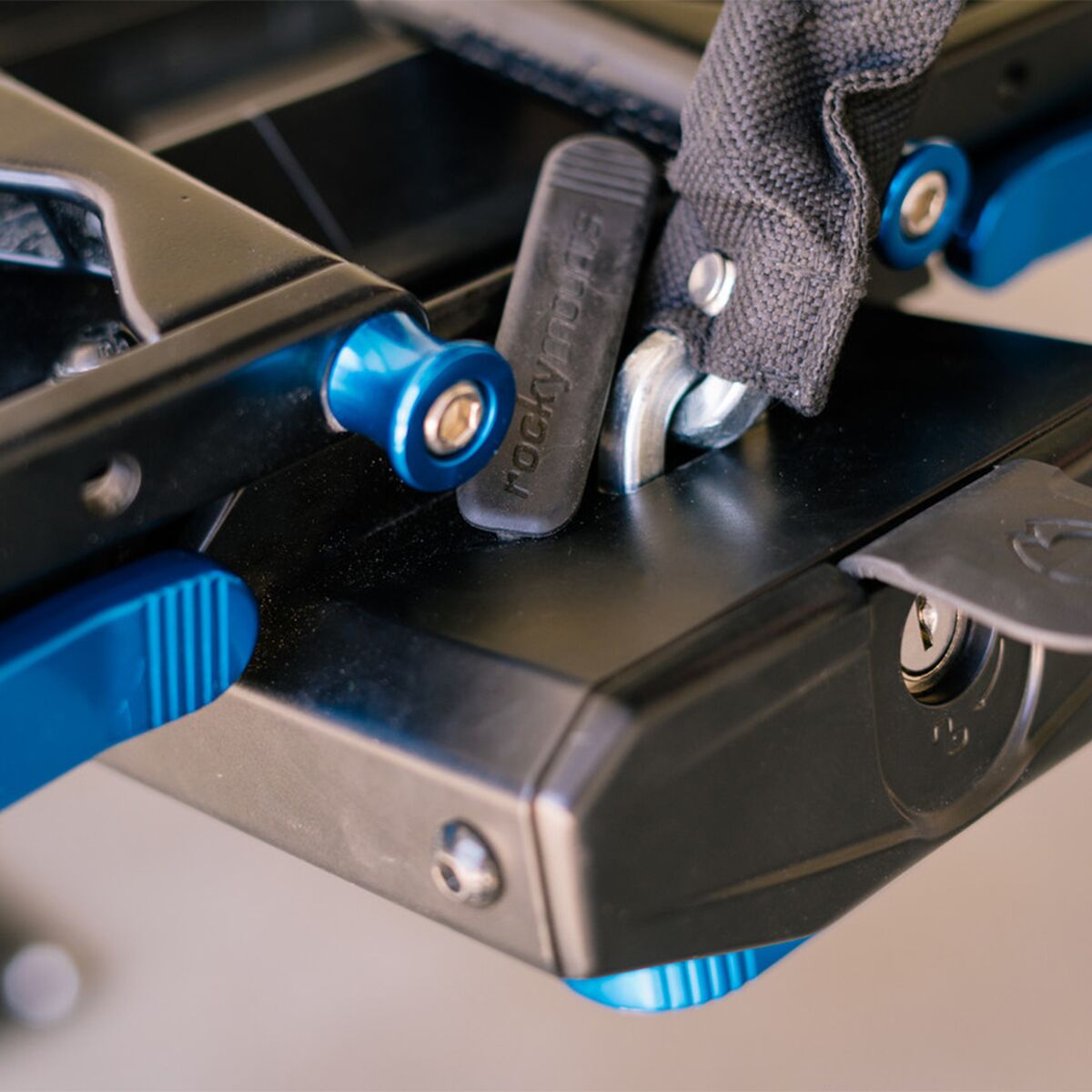 RockyMounts GuideRail 2-Bike Hitch Rack