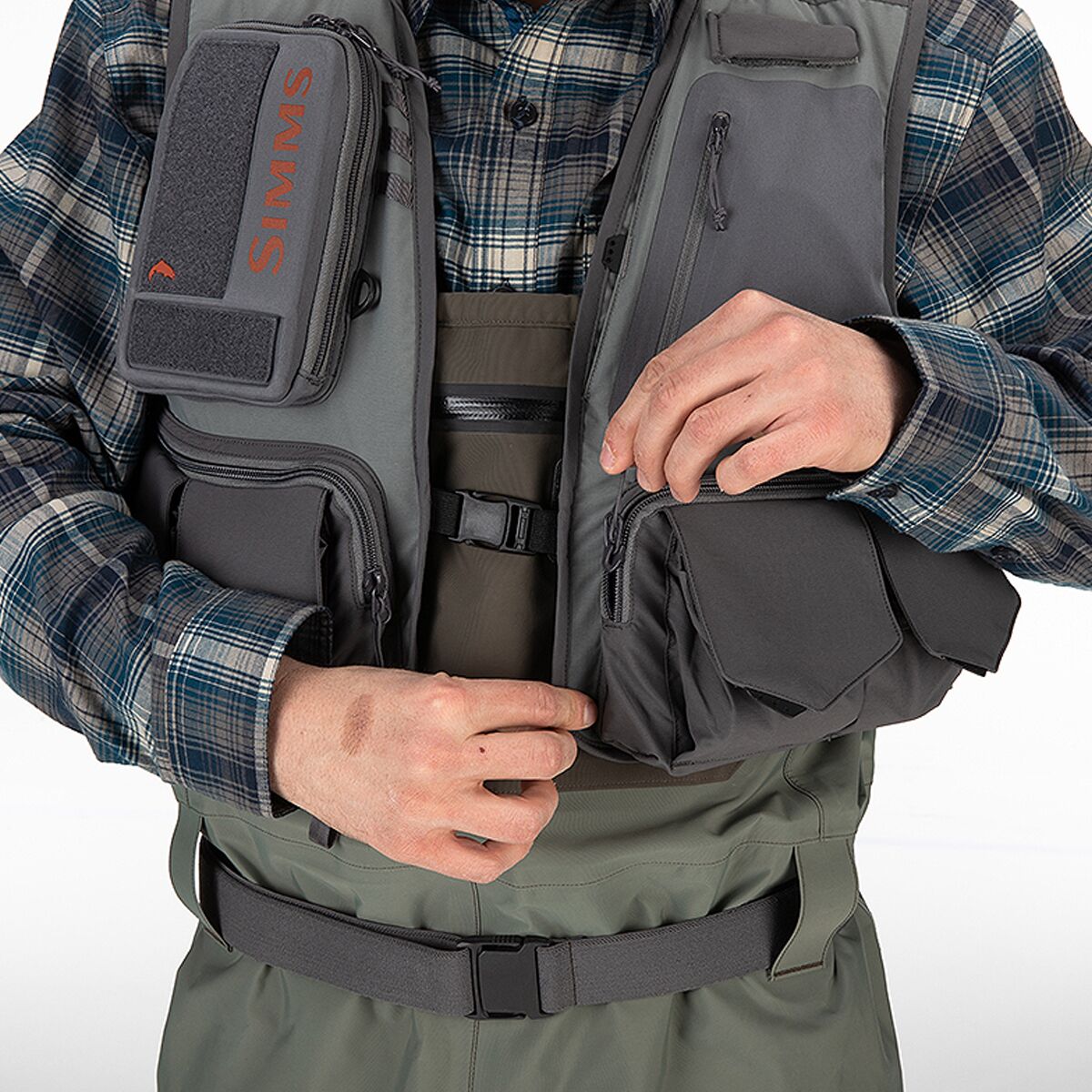 Жилет Simms Freestone Vest, цвет: Оловянный — фото 11