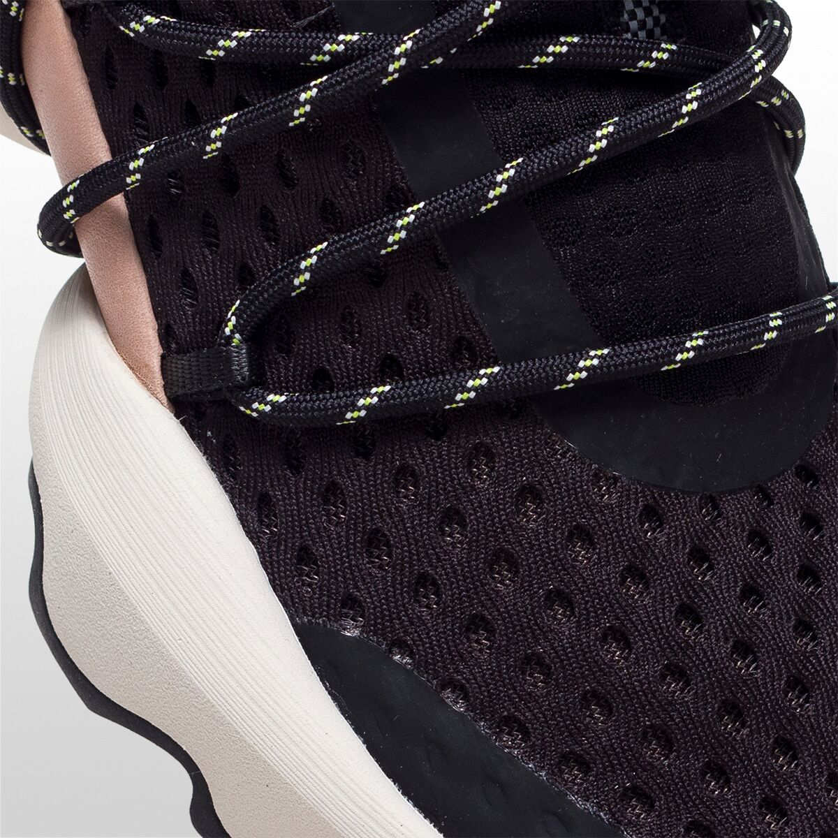 sorel kinetic lace