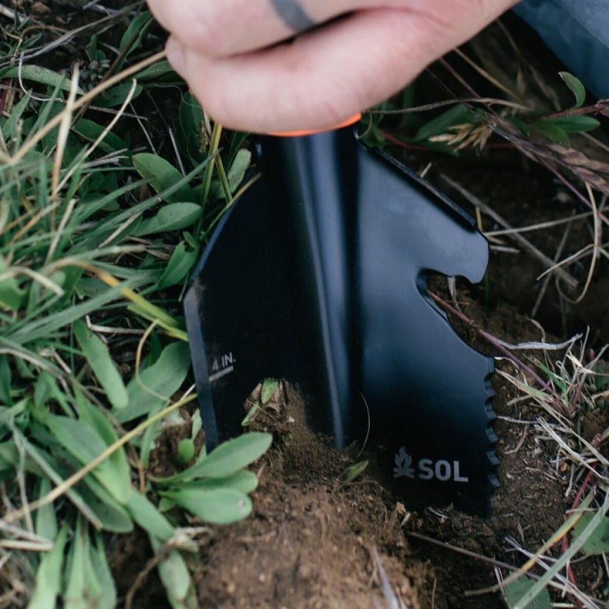 S.O.L Survive Outdoors Longer Stoke Shovel