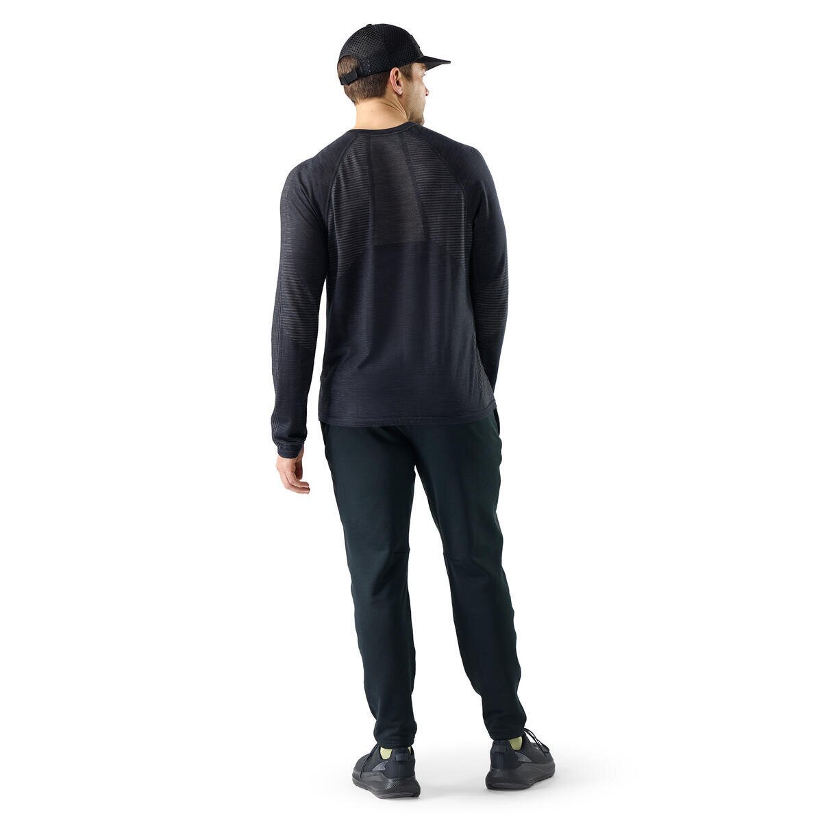 Мужской топ Smartwool Intraknit Seamless Long-Sleeve, цвет: Чёрный — фото 2