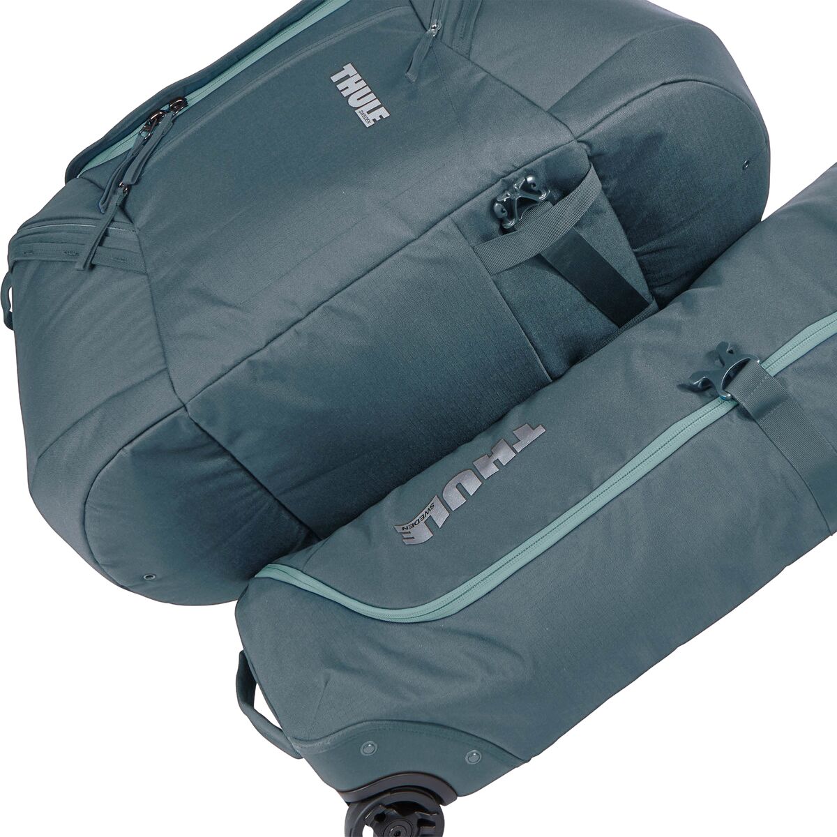 thule roundtrip duffel bag