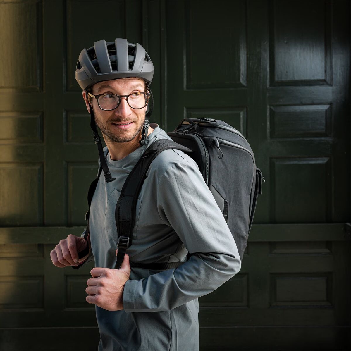 Thule Paramount Hybrid Pannier