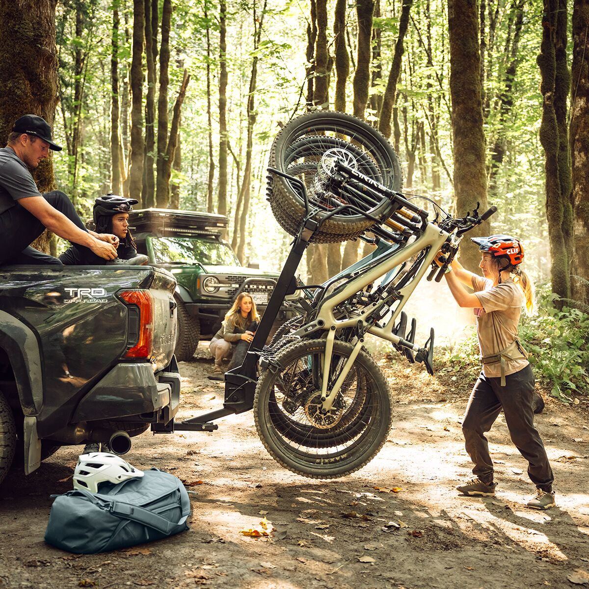 Thule Revert 6-Bike Hitch Rack