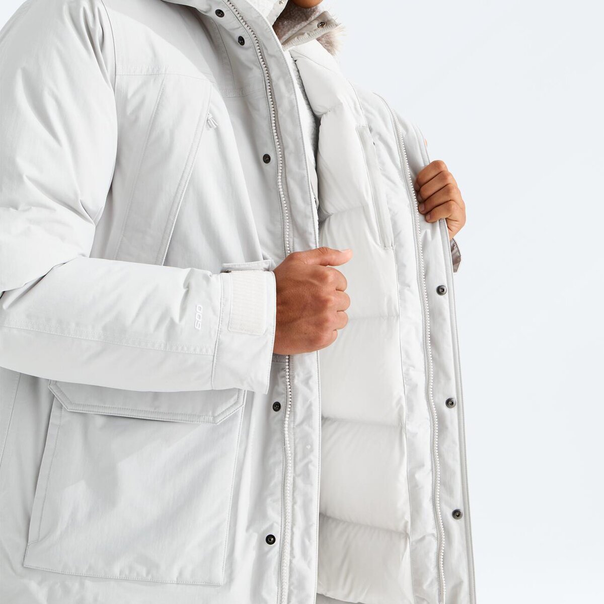Мужская куртка The North Face McMurdo Down Parka, цвет: Облачный — фото 6