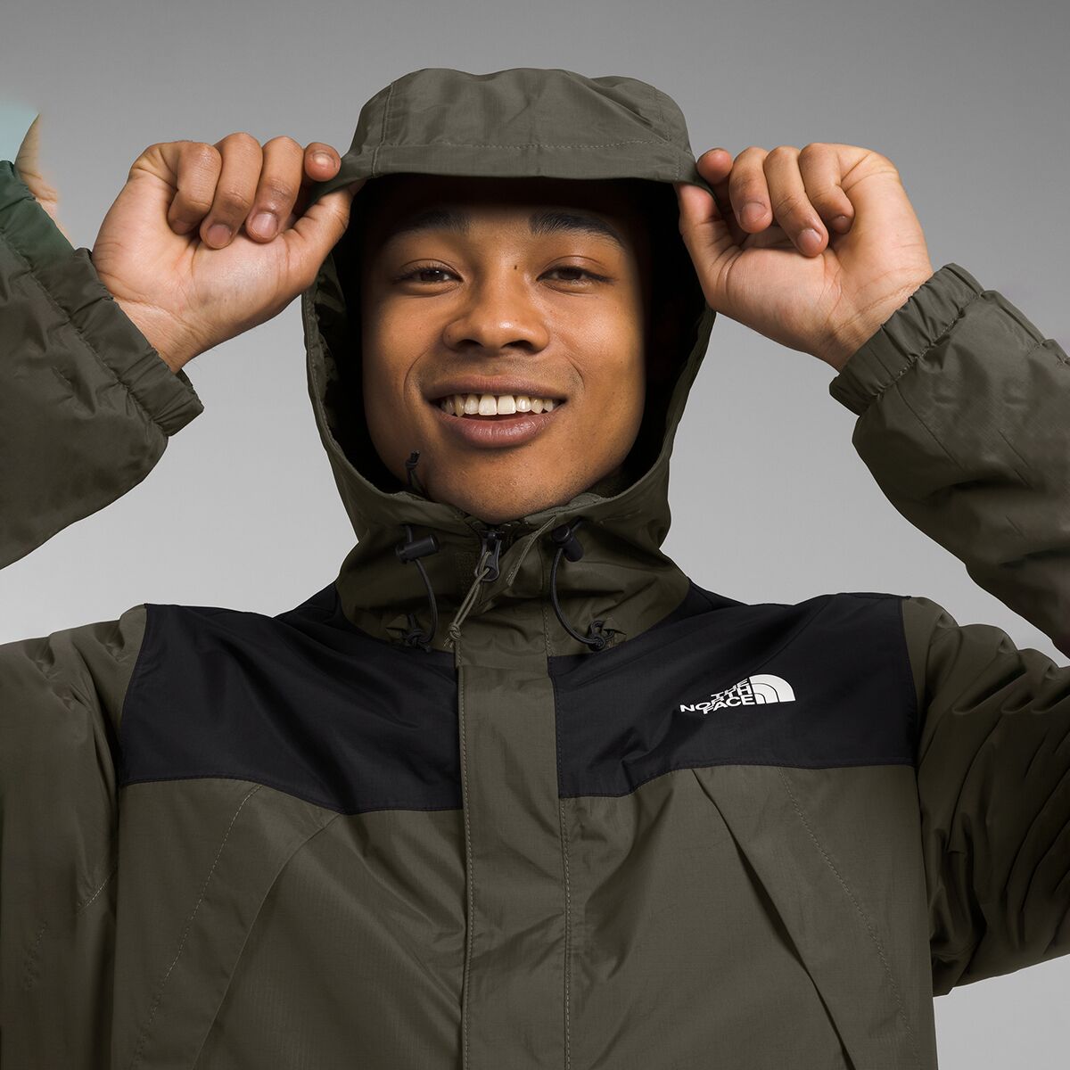 Мужская куртка The North Face Antora Triclimate, цвет: Серо-коричневый зелёный / Чёрный — фото 4