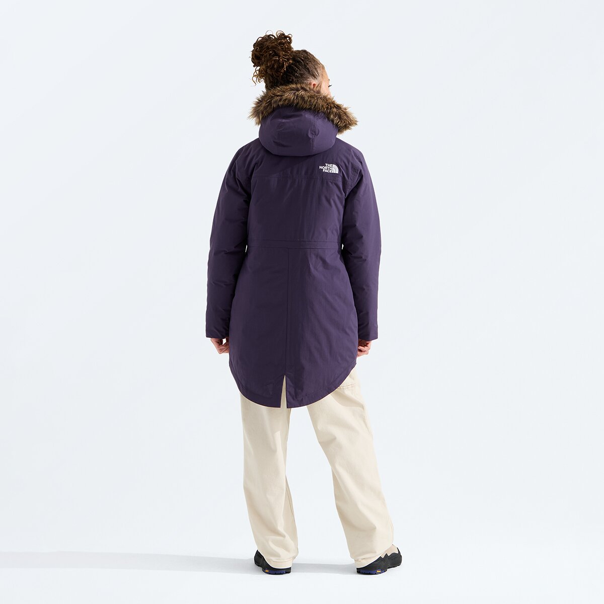 Куртка The North Face Arctic Parka для девочек, цвет: Сумеречный — фото 2