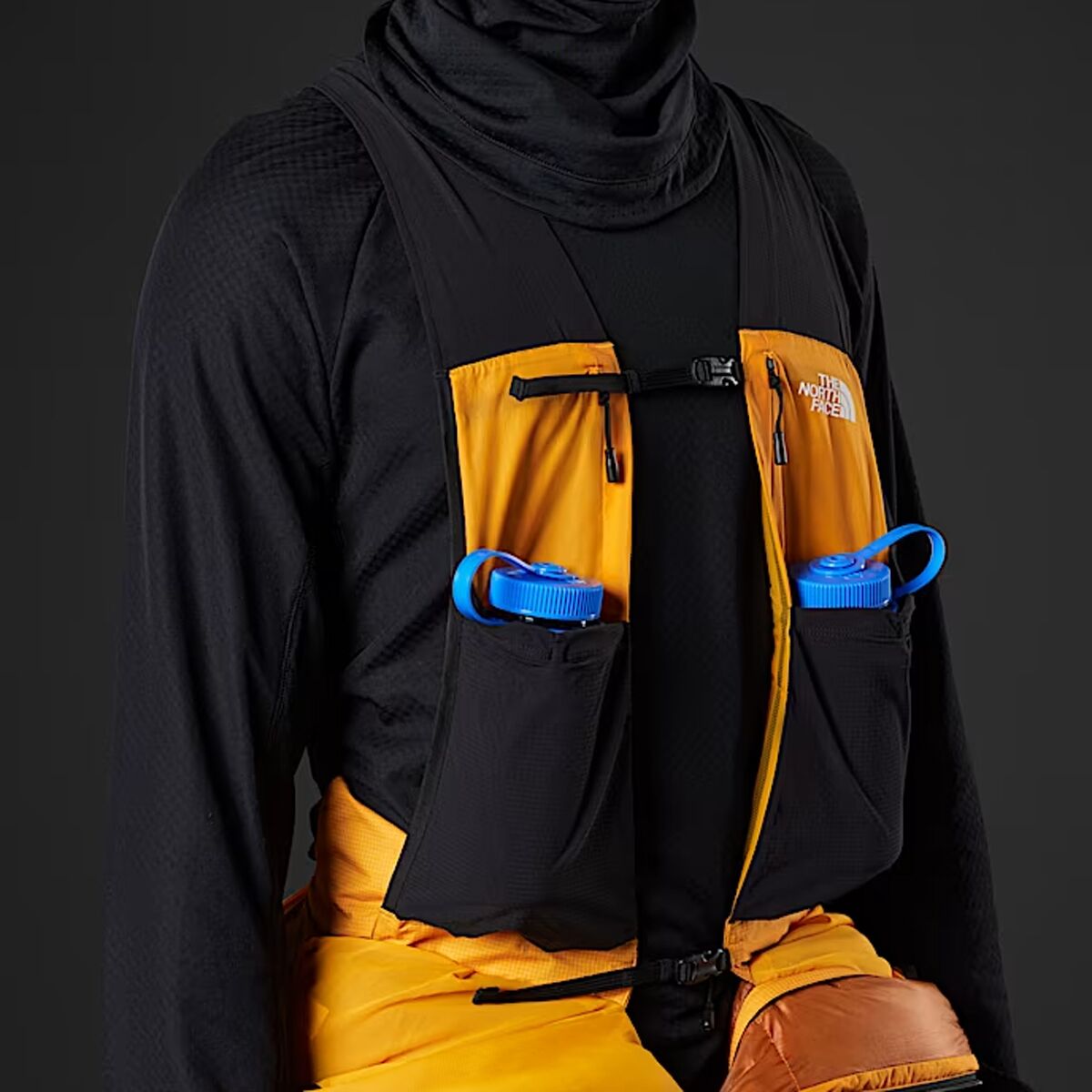 Мужские комбинезоны The North Face Himalayan Suit, цвет: Снежный золотой — фото 2