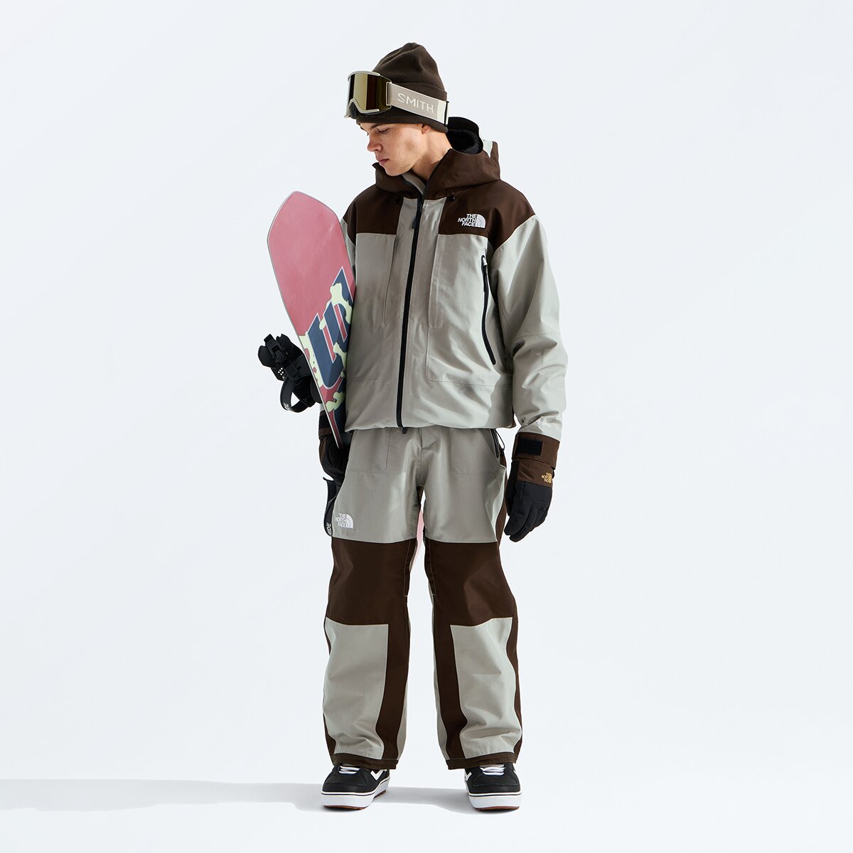 Мужская куртка The North Face GTX Hex, цвет: Серо-бежевый / Каштановый — фото 9