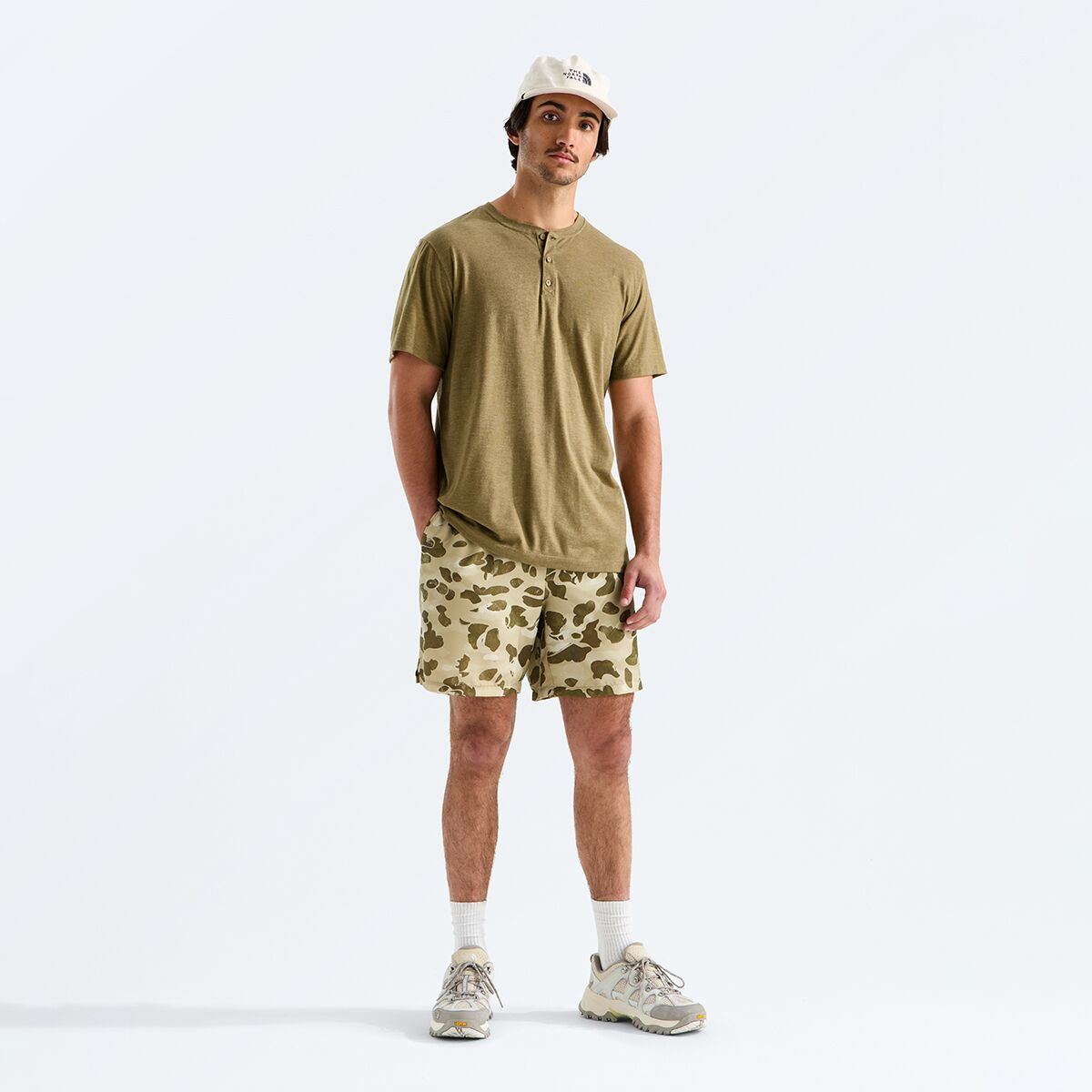 Мужской топ The North Face Tri-Blend Short-Sleeve Henley, цвет: Кедровый белый меланжевый — фото 3