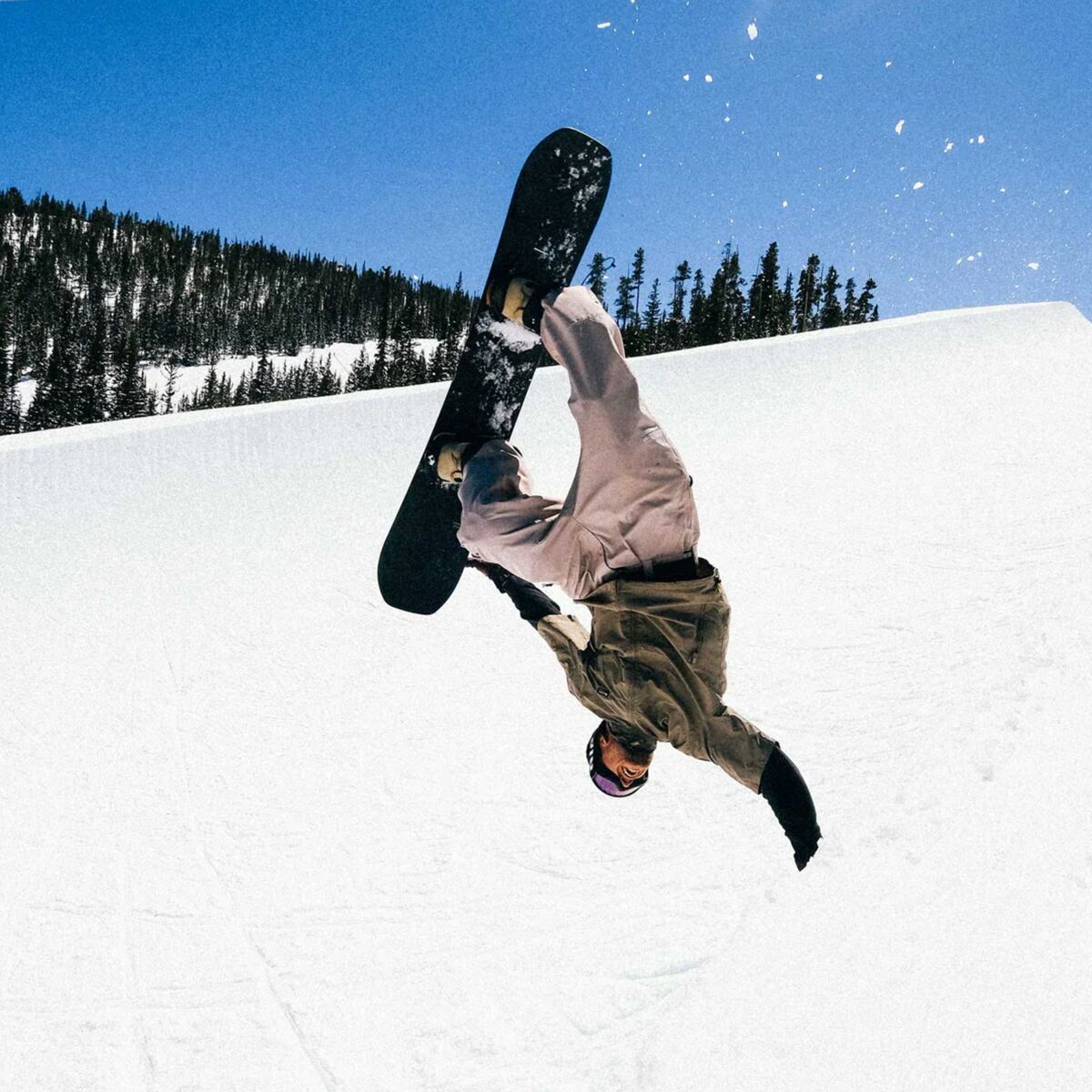 United Shapes Object Snowboard - 2025